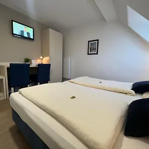 Pelikan ** Kitzingen